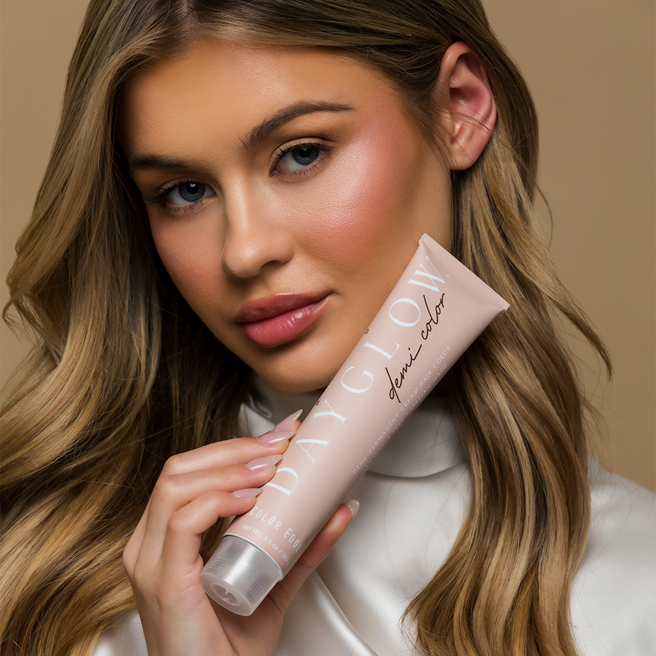 Model holding demi color tube