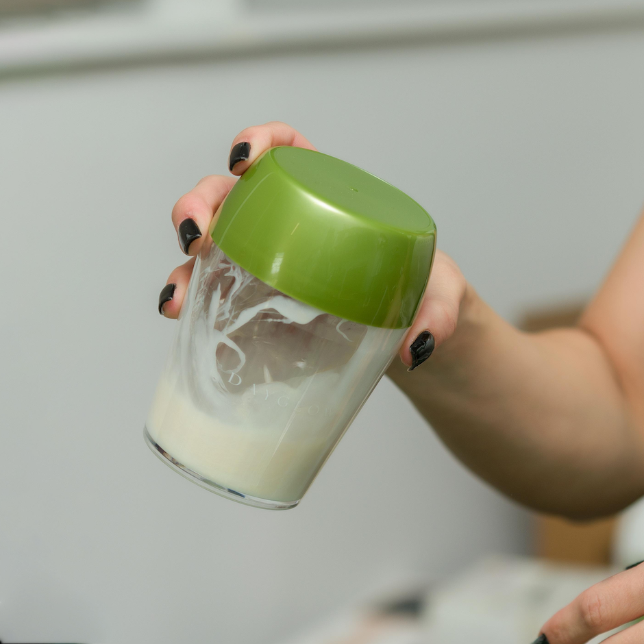 Color Shaker with hair color product inside