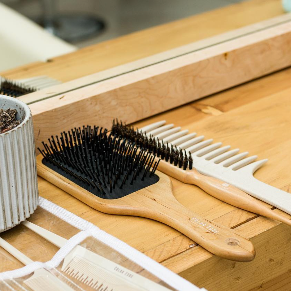 Wooden Teasing Brush with other various Color Edge tools